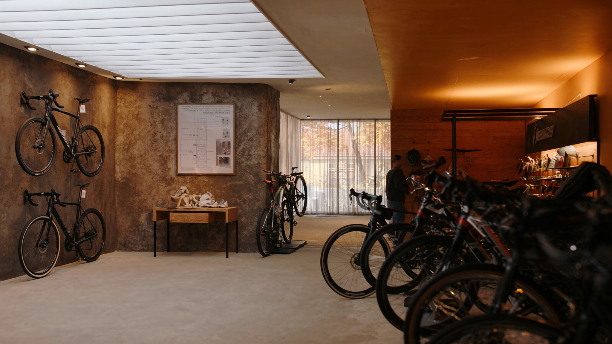 Bike shop alto padrão com bikes premium em exposição